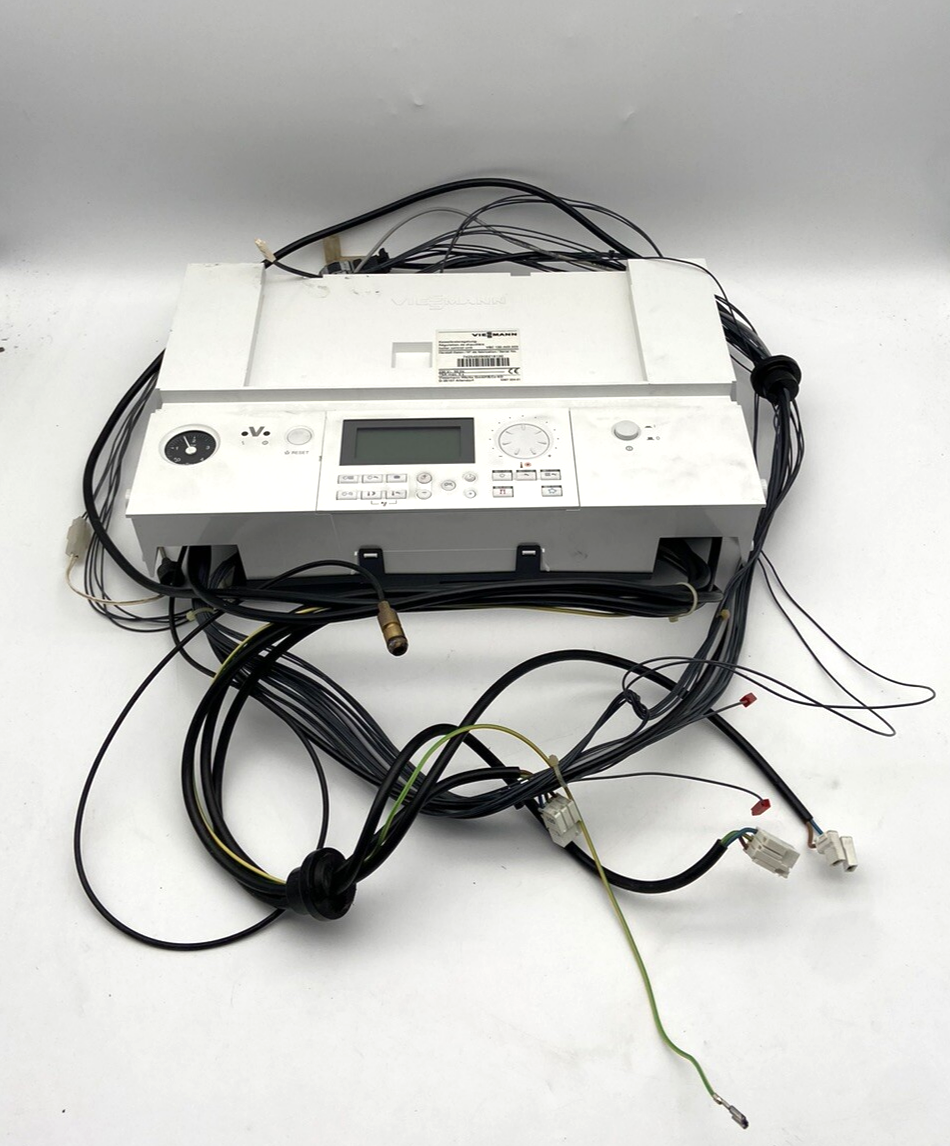 Viessmann 7425452 Regelung VBC130-A02.023 mit 7825182 Bedienteil GWG B2